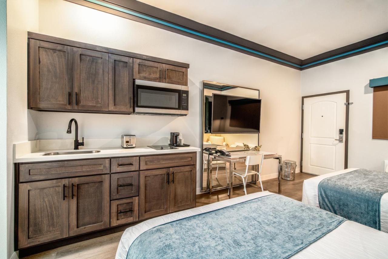 Aspire Inn Studios & Spas Bellflower Exteriör bild