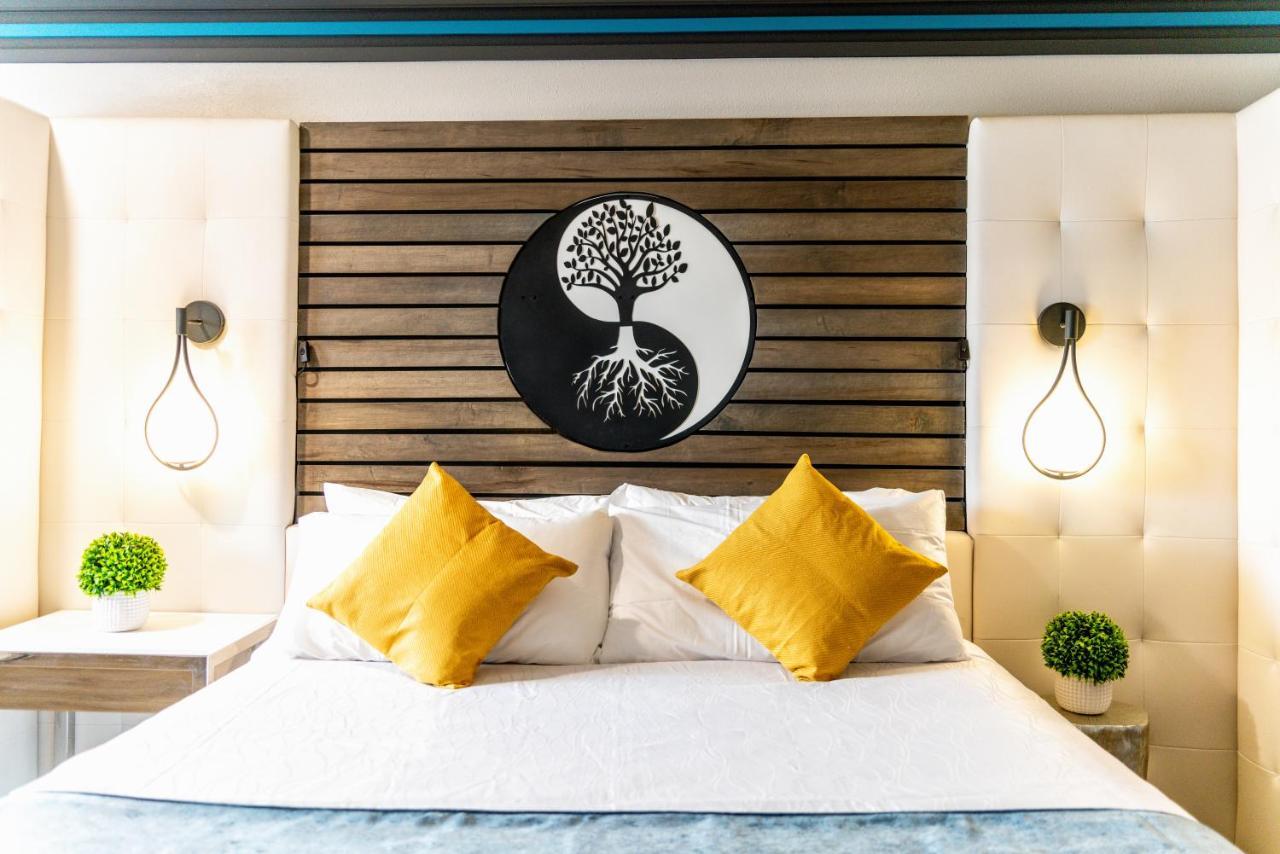 Aspire Inn Studios & Spas Bellflower Exteriör bild